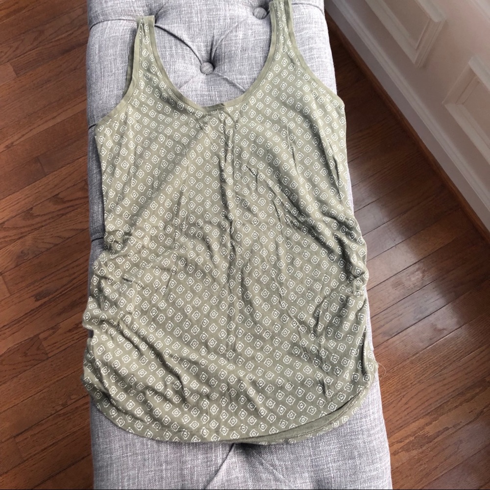 Olive Old Navy Maternity Tank Top size S